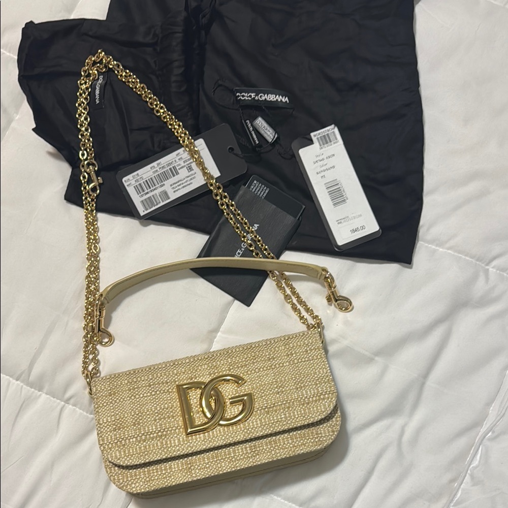 Dolce & Gabbana 3.5 Logo Flap Raffia Top-Handle Bag. - Picture 3 of 7